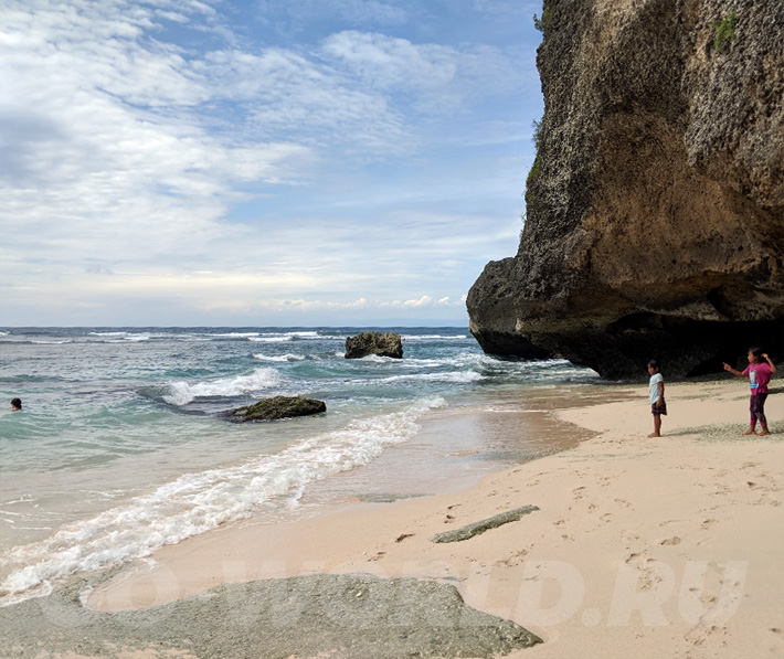 лучший пляж на Бали для детей - Улувату